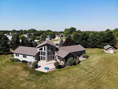 4132 E Potawatomi Lane Leesburg, IN 46538