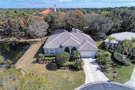101 Wayforest Dr Venice, FL 34292