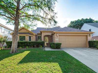 7105 Isle Royale Drive Fort Worth, TX 76137