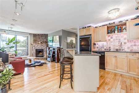 930 18 Avenue SW #402 Calgary, AB T2T 0H1