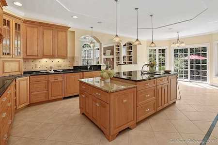 10 Meadowlark Farm Ln Middleton, MA 01949