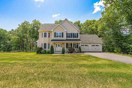 5 Candida Way Andover, MA 01810