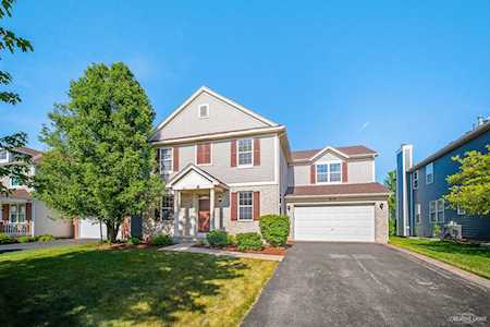 404 Frankfort Ave Oswego, IL 60543