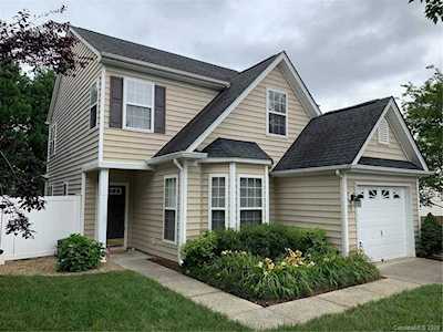 2709 Honeywind Ct Fort Mill, SC 29708