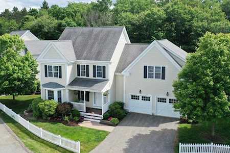 40 Orchard Dr #40 Stow, MA 01775