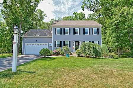 40 Glenside Dr Blackstone, MA 01504