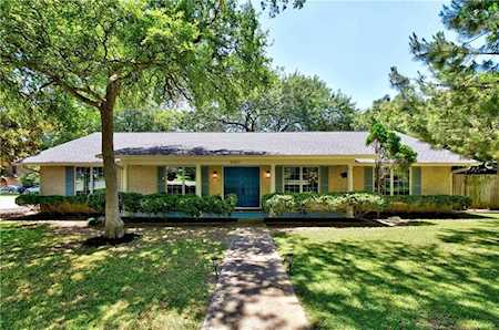9101 Heatherwood Dr Austin, TX 78748