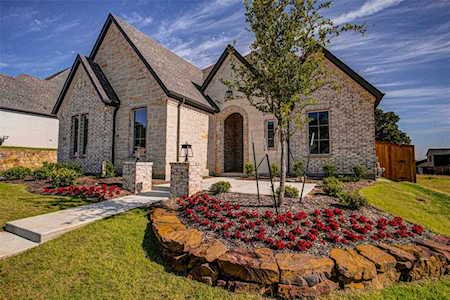 8705 Montrose Drive North Richland Hills, TX 76182