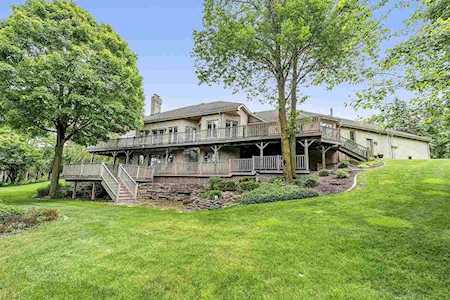 7610 St Pats Church Rd Greenleaf, WI 54126
