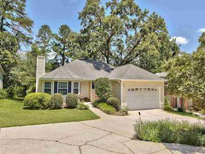 3884 Paddrick Drive Tallahassee, FL 32309
