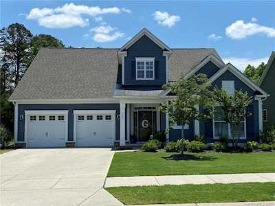 2641 Cherry Laurel Dr Harrisburg, NC 28075