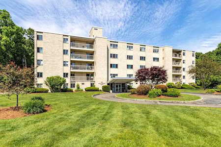 300 Park Terrace Dr #302 Stoneham, MA 02180