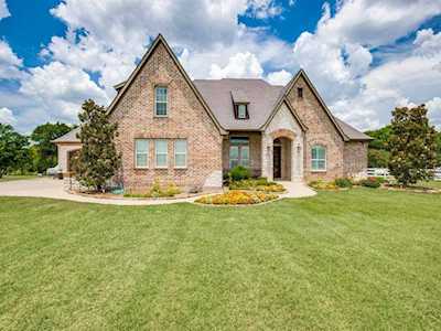 443 Hidden Lakes Boulevard Gunter, TX 75058