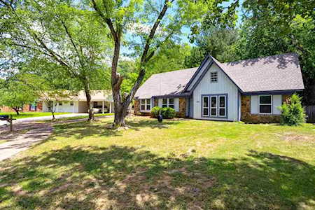 6301 Skyview Cir Bartlett, TN 38135