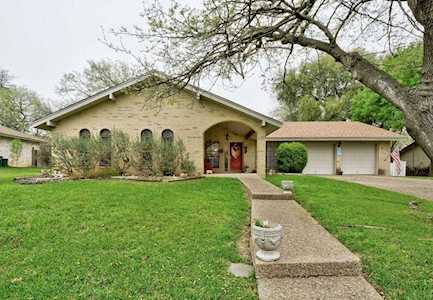 2402 Vassal Dr Austin, TX 78748