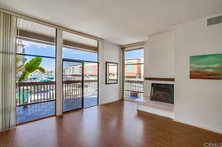 7137 N Marina Pacifica Drive Long Beach, CA 90803