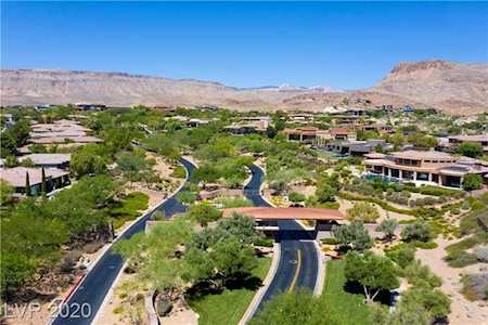 81 Hawk Ridge Las Vegas, NV 89135