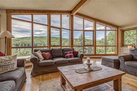 228 Wild Rose Close Bragg Creek, AB T0L 0K0