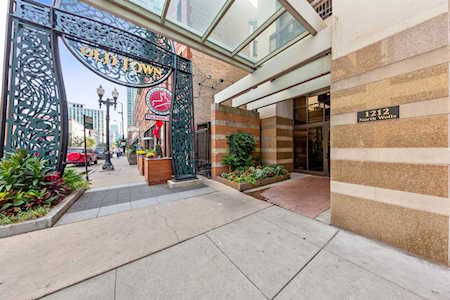 1212 N Wells St #1404 Chicago, IL 60610