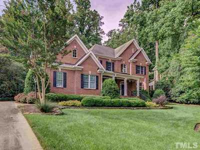105 Lake Ridge Place Chapel Hill, NC 27516