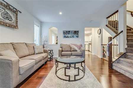 1930 31 Street SW #1 Calgary, AB T3E 2M9