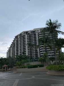 520 Brickell Key Dr #A1710 Miami, FL 33131