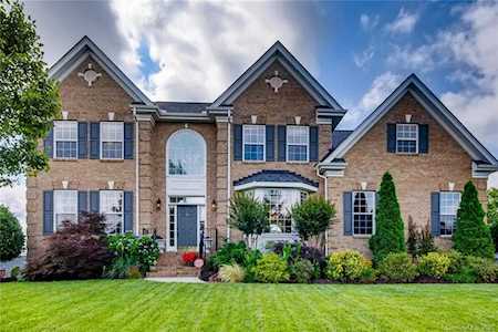 7727 Pleasant Valley Dr Harrisburg, NC 28075