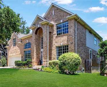 10704 Chestnut Ridge Rd Austin, TX 78726