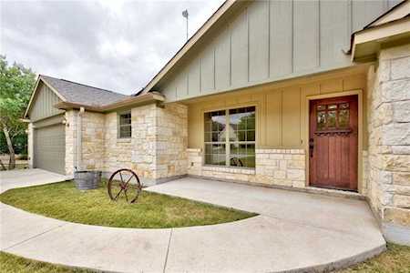 5 Creekside Dr Wimberley, TX 78676