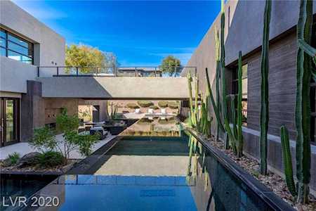 48 Wildwing Ct Las Vegas, NV 89135