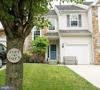 88 Hastings Ln Hainesport, NJ 08036