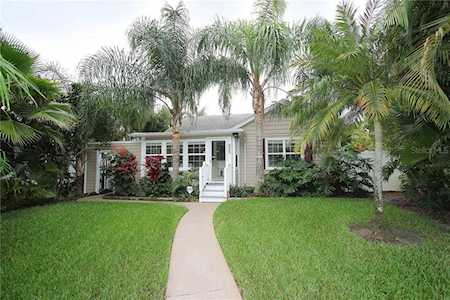 310 N 28th Ave St Petersburg, FL 33704