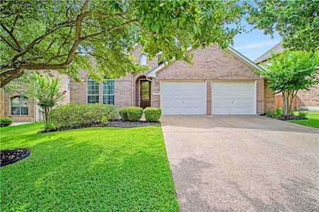 7519 Black Mountain Dr Austin, TX 78736