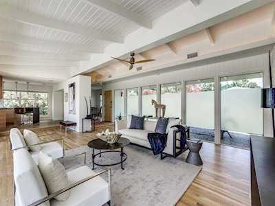 7806 Midbury Drive Dallas, TX 75230