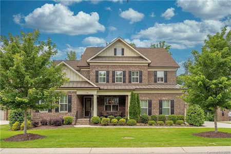17906 Pawleys Plantation Ln Charlotte, NC 28278