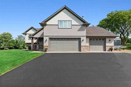 5782 Franklin Court Wyoming, MN 55092