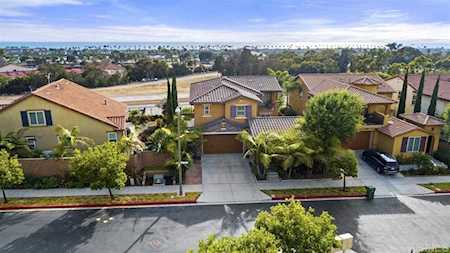7035 Saltie Ct. Carlsbad, CA 92011
