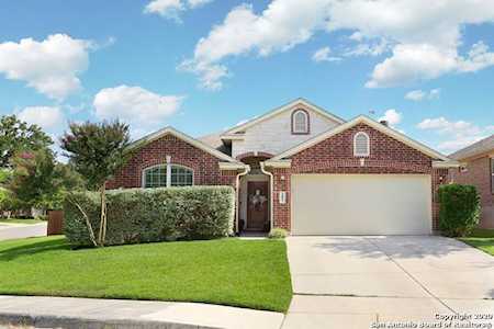 205 Chisholm Dr Boerne, TX 78006