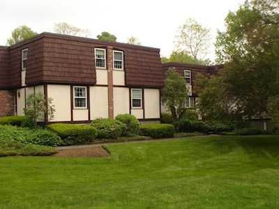 17 Brook Street #17 Wellesley, MA 02482