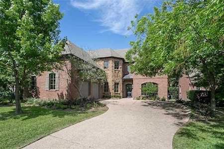 2917 River Pine Lane Fort Worth, TX 76116