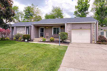 8015 Schroering Dr Louisville, KY 40291