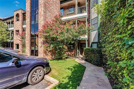 1741 Spyglass Dr #104 Austin, TX 78746