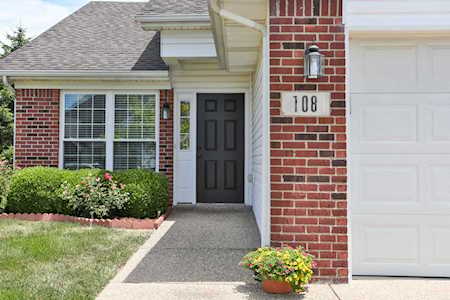 108 Charlton Wynde Dr Louisville, KY 40245