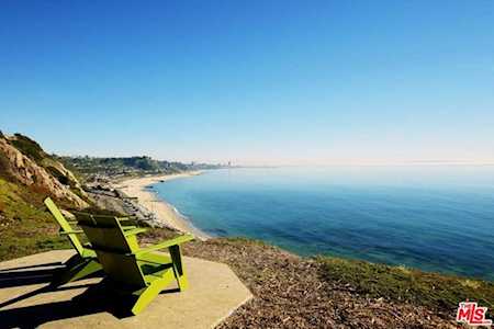 17368 W Sunset Boulevard #103 Pacific Palisades, CA 90272
