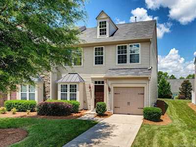 5717 Mossdale Ln Charlotte, NC 28278