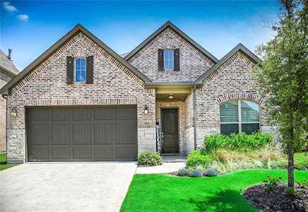 2841 Piersall Drive Mckinney, TX 75072