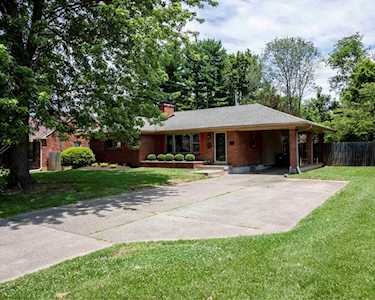 2713 Browns Ln Louisville, KY 40220