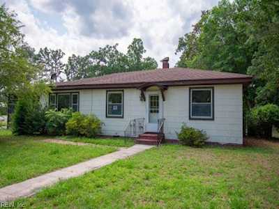20298 Clayton Ln Zuni, VA 23898