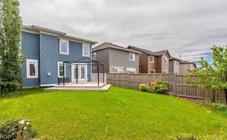 222 Evansford Circle NW Calgary, AB T3P 0A8