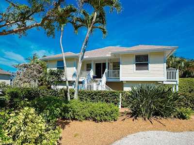 9024 Mockingbird Dr Sanibel, FL 33957